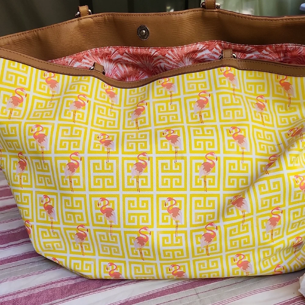 Stella & Dot Beach Flamingo Yellow and Brown Geometric Tote w/ matching case